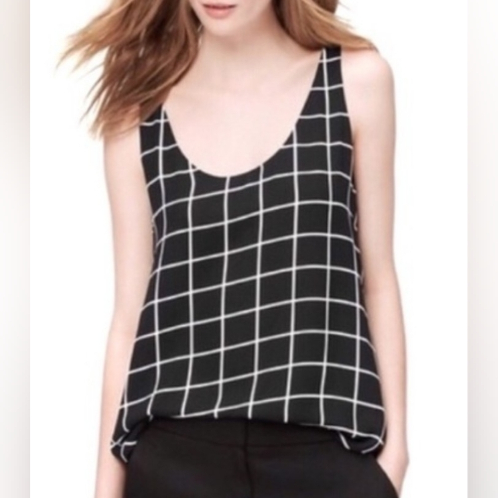 LOFT Women's Black Grid Pattern Top Size (MP)